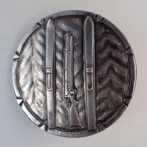 Det militære skimerke. (1915-1945).