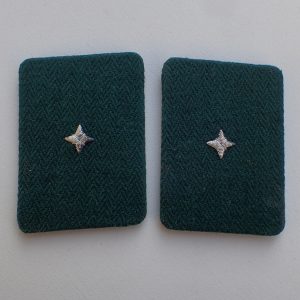 AT Lagfører kravespeil.