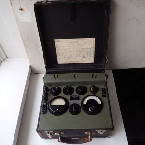 TF - Messkoffer 5 - 155kHz Netzgerät. (Waffen Amt. 898).