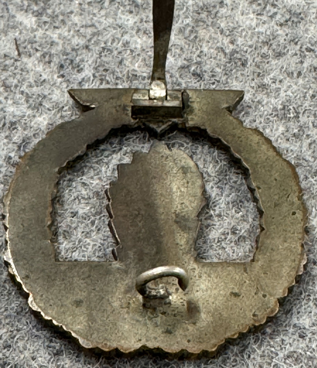 Kriegsmarine Minesøkermerke. (Tidlig Buntmetal). - Bilde 9