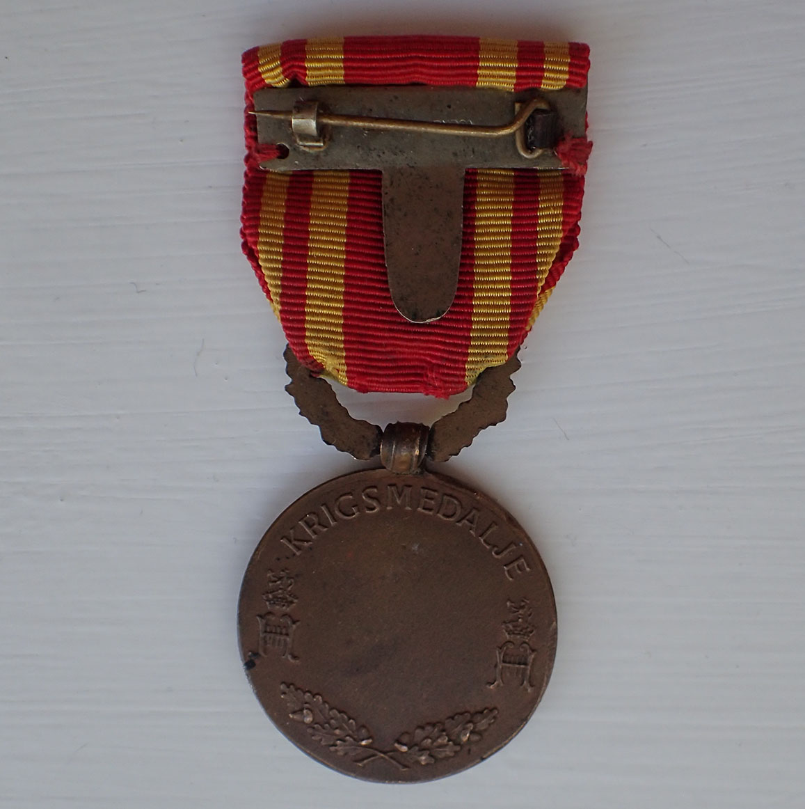 Krigsmedaljen. (J.R. GAUNT. LONDON). - Bilde 3