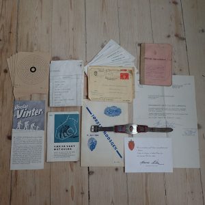 Gruppe tilhørende Kristian Hjelkerhaugen. Mysen. BILSKOLEN. (1947-1971).