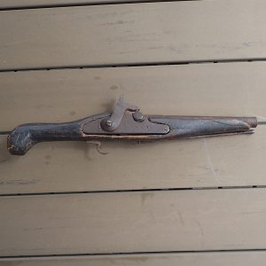 Perkusjonspistol laget på gården. (Bondepistol fra 1800-tallet).