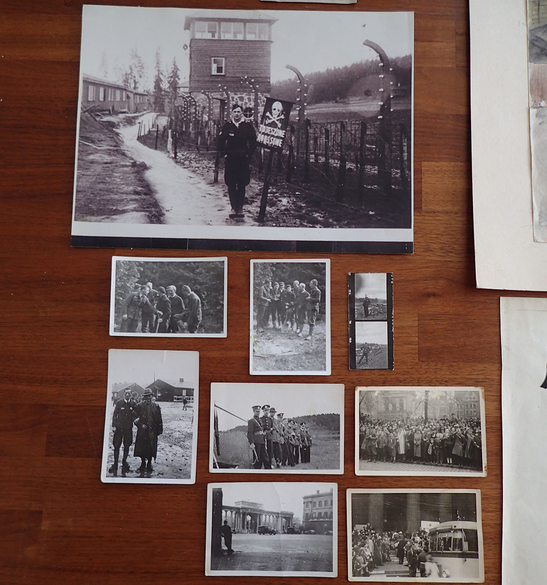 UNIK fange-samling tilhørende Paul Inge Østigård. - Kjempet mot tyskerne april 1940, illegale våpen, Grini - klarte nesten å rømme, Fornebu fangeleir så hjemmefronten. - Bilde 6