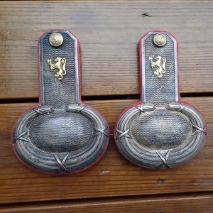 Infanteri modell 1914 kompanioffiser epåletter.