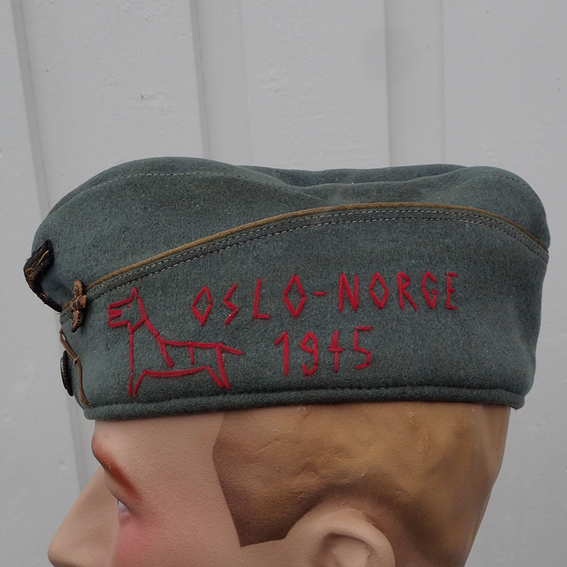 Kystartilleri offiser båtlue. (Brukt ved minerydding i Oslo i 1945). - Bilde 13