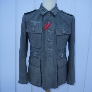 Wehrmacht modell 1943 Jäger Gefreiter Feldbluse.