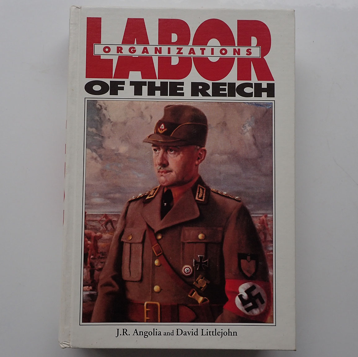 BENDER FORLAG. LABOR ORGANIZATIONS OF THE REICH. (1ste utgaven 1999).