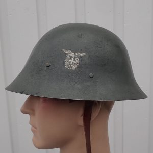 NS politi hjelm. (Modell 1935).