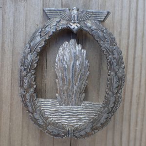 Kriegsmarine Minesøkermerke. (Rudolf A. Karneth & Sohn. Gablonz).