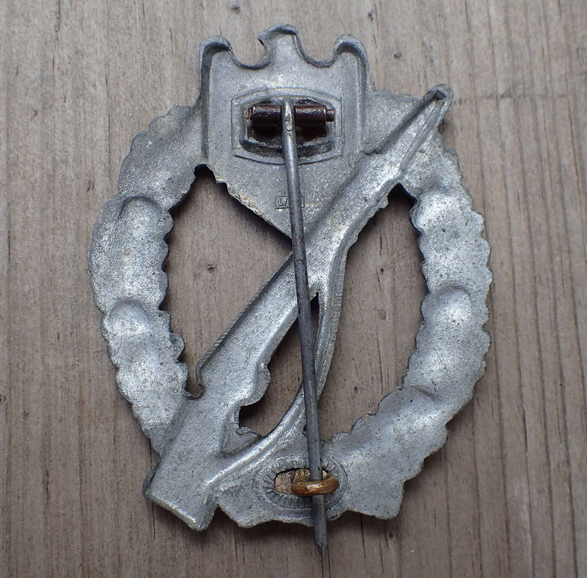Infanterimerke i sølv. L/53. (Hymmen & Co. Lüdenscheid). - Bilde 4