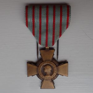 FRANKRIKE. CROIX DU COMBATTANT kors.